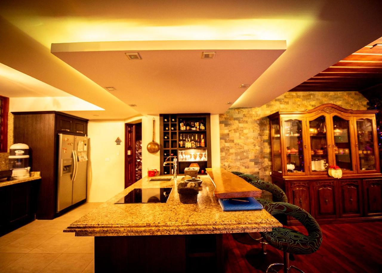 Hostal Dulce Hogar Latacunga Buitenkant foto