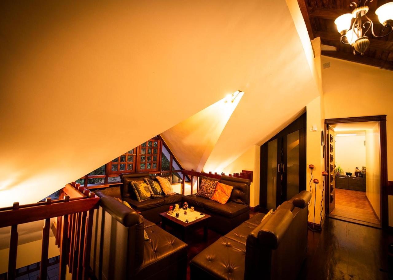 Hostal Dulce Hogar Latacunga Buitenkant foto