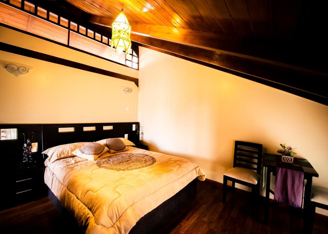 Hostal Dulce Hogar Latacunga Buitenkant foto